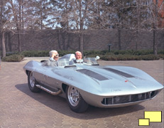 Bill Mitchell discusses his 1959 Sting Ray Racer with Italian designer Battista Pinin Farina