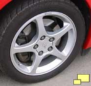 2000 Corvette wheel