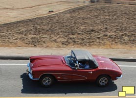 1961 Corvette in Honuraas Maroon